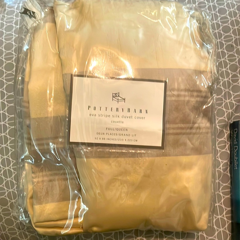Pottery Barn Eva Stripe Silk Duvet Cover - Full/Queen